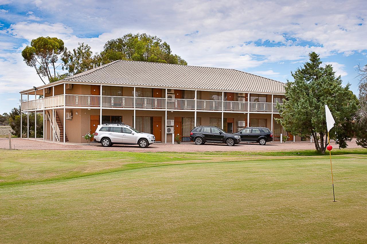 Standpipe Golf Motor Inn Port Augusta Bagian luar foto