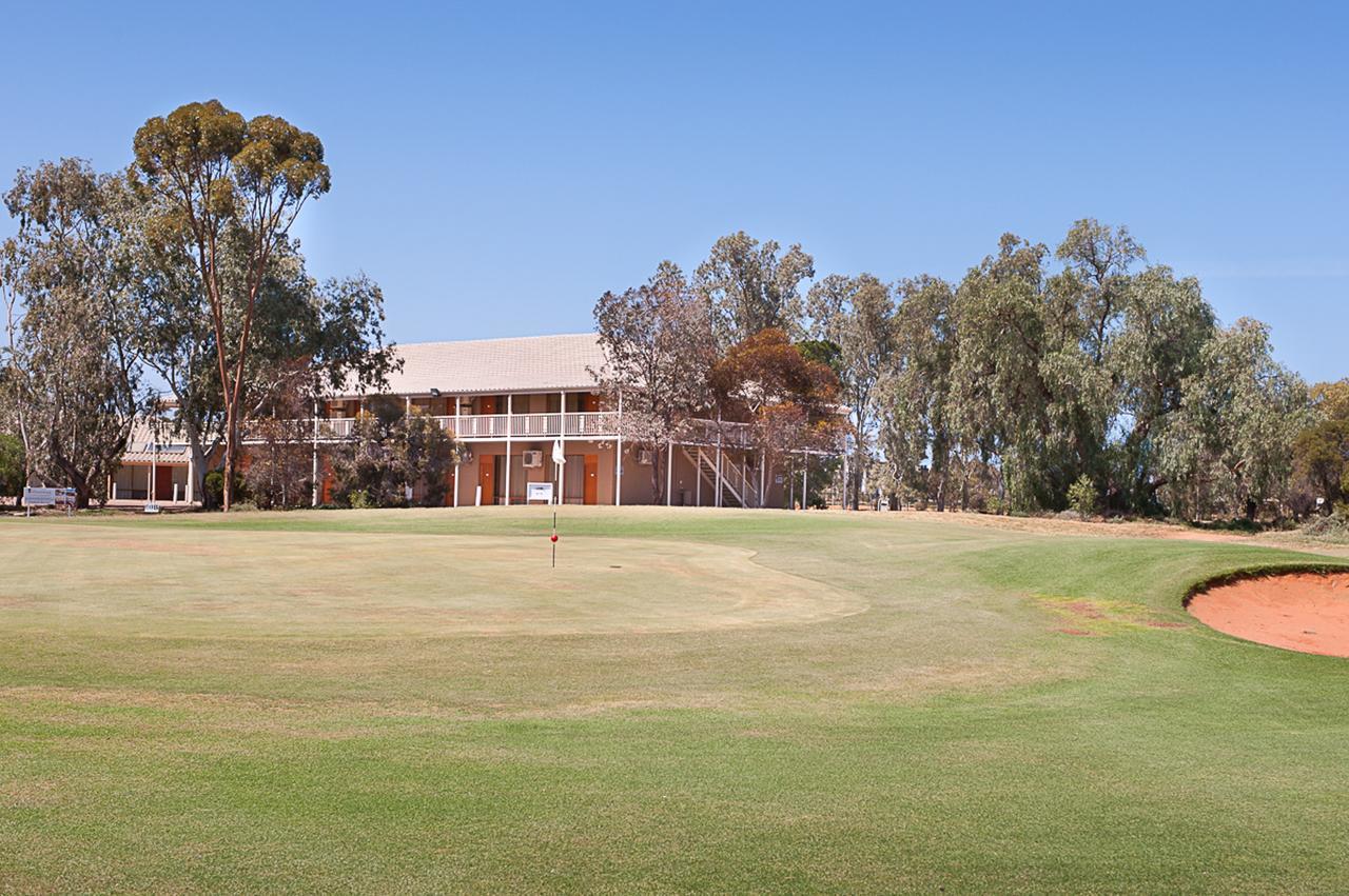 Standpipe Golf Motor Inn Port Augusta Bagian luar foto